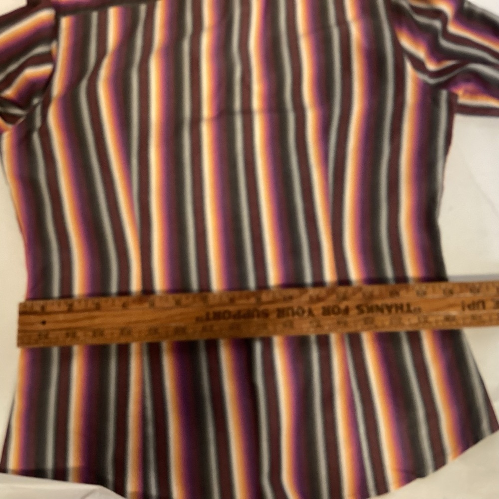 Robert Graham Women’s Multi Colored Striped Button Down Long Sleeve Shirt Sz 12 - Picture 15 of 16